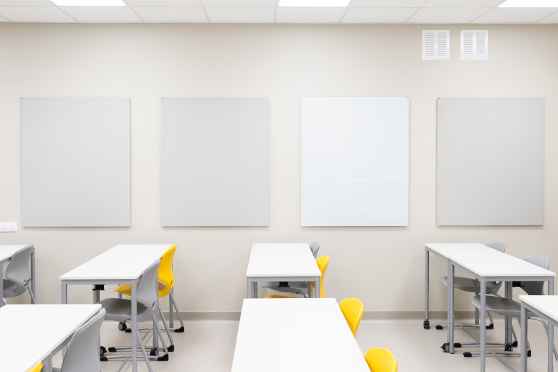 Magnetic bulletinboard ja lasitaulu